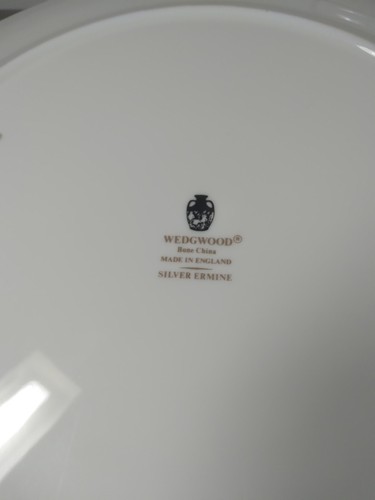 Set of 3 Wedgwood China Silver Ermine Contour R4452 10.75 Inch Dinner Plates - Picture 8 of 8