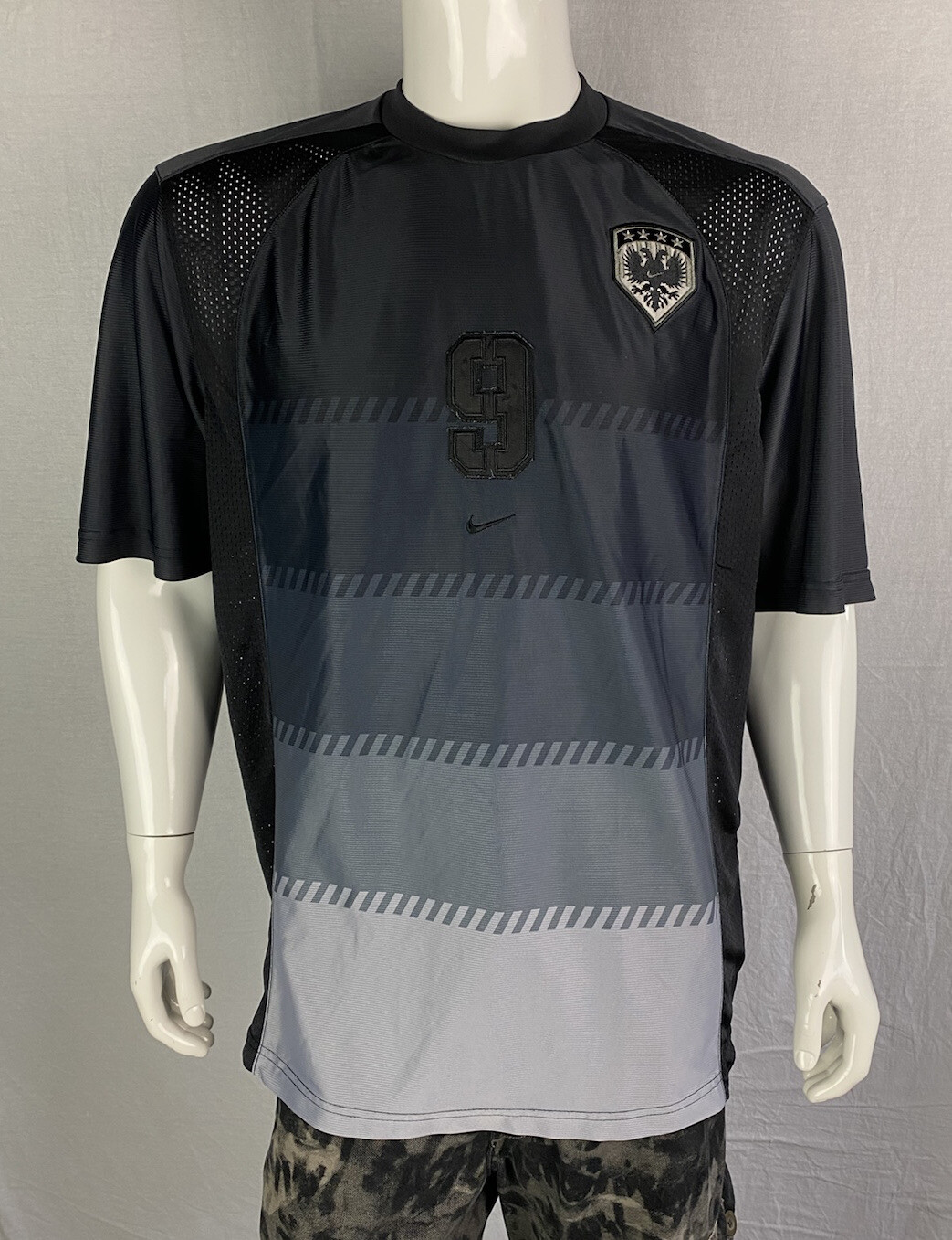 Vintage German Gray and Black NIKE Soccer Jersey #9, Men's Size Large