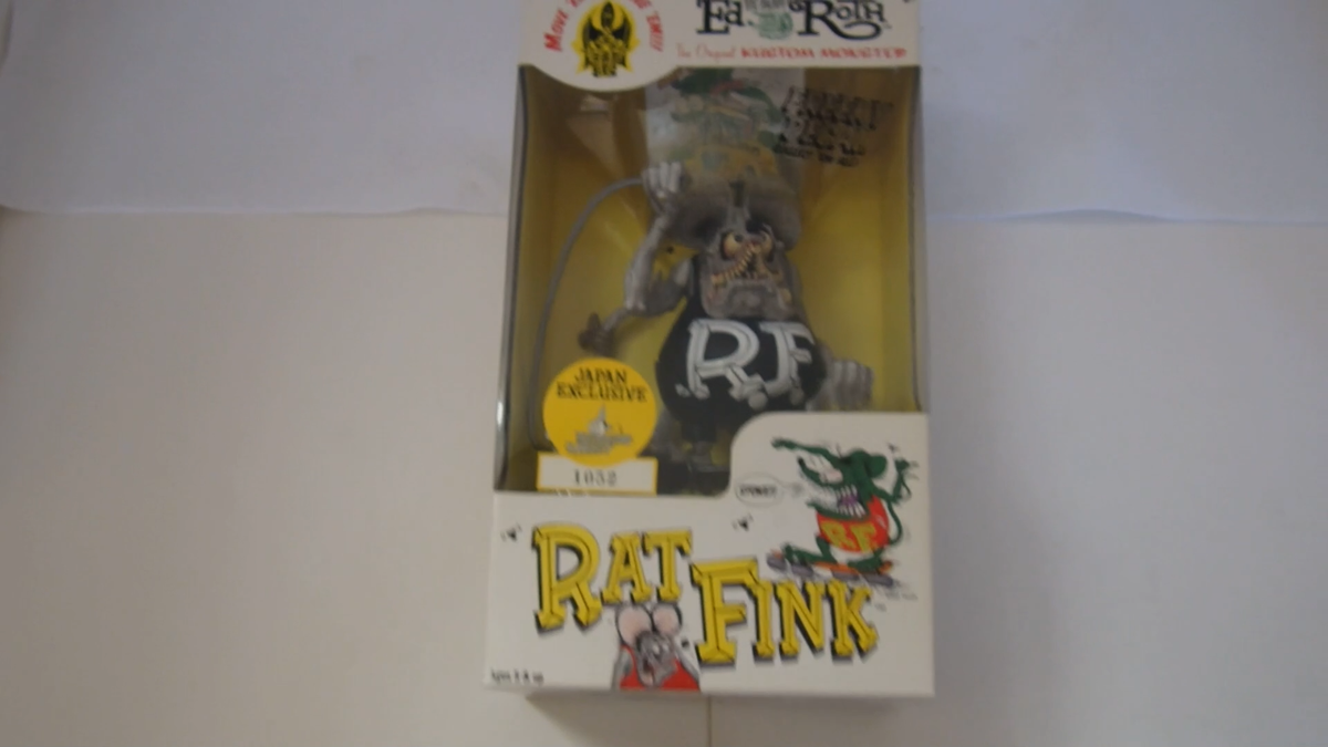 【絶版 入手困難】RAT FINK エド・ロス 作品集 ラットフィンクRAT FINK ソフビ製塗装済完成品 (8Ball Edition