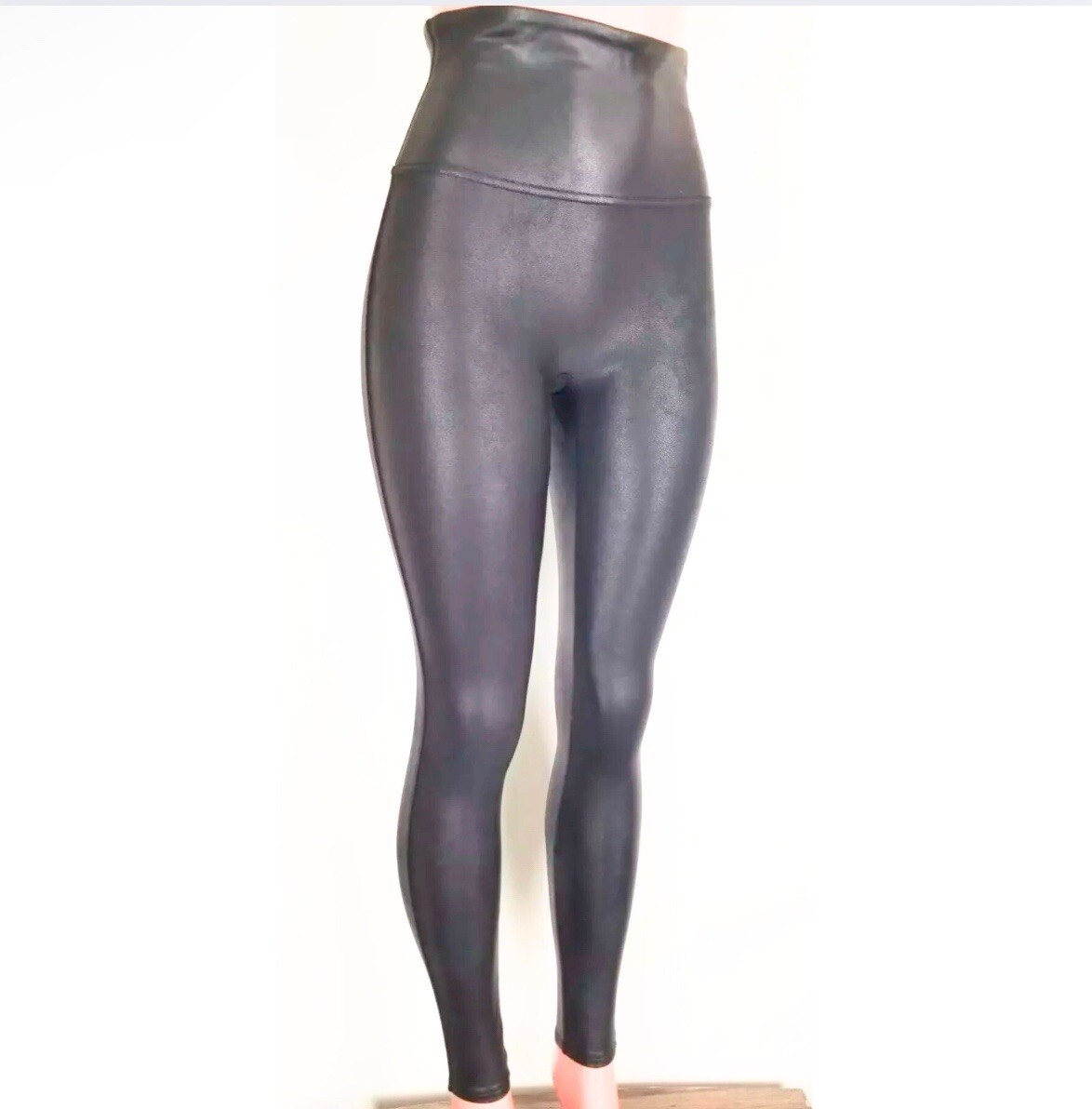 Spanx Faux Leather High Waist Leggings for Women Medium Black Shiny Stretchy Pants