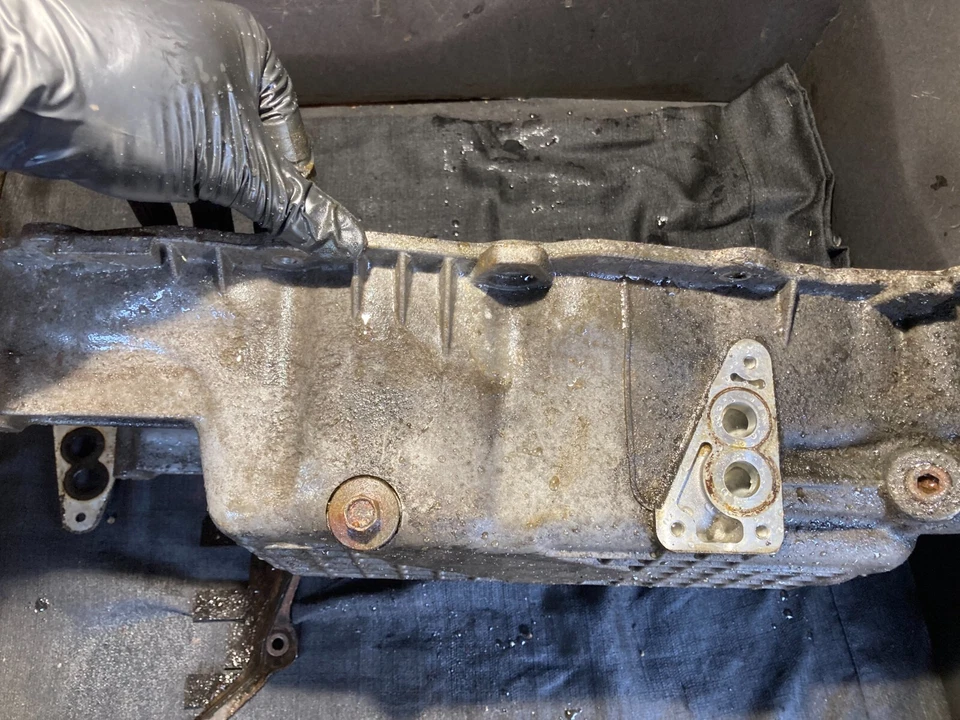 03-09 PT Cruiser Dodge Neon SRT EDV Turbo 2.4L cárter de aceite y pernos 04884387ac Foto 4 de 4