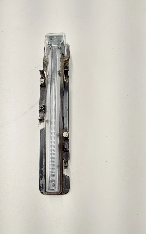 Luz antiniebla LED delantera derecha Ford Taurus 2015 OEM AG13-13B220-AB Foto 4 de 4