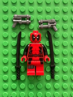 RARE Lego Deadpool Minifigure Marvel Wolverine's Chopper Showdown 6866 Sh0032
