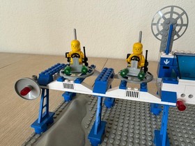 LEGO Space: &ldquo;Space Supply Station&rdquo; (#6930) - Complete with Instructions and Box