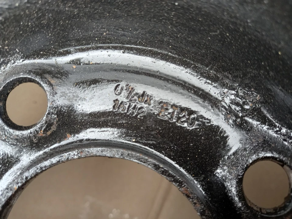 4 Stahlfelgen Citroen C3 III SX 6,5J x 15 ET20 LK 4x108 gebraucht - Bild 4 von 4