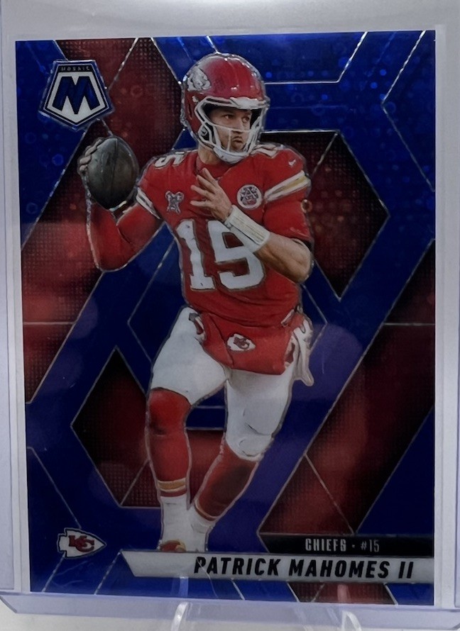 2025 Panini Mosaic Patrick Mahomes II #200 Blue Disco Prizm /99 KC Chiefs SP