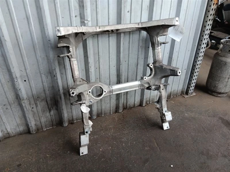 Porsche Panamera 2010-2013 suspensión delantera travesaño 97034110109 OEM Foto 3 de 4