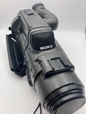 Sony Handycam CCD-FX310 Video8 Camcorder 8x Optical Zoom Built-In Mic Black
