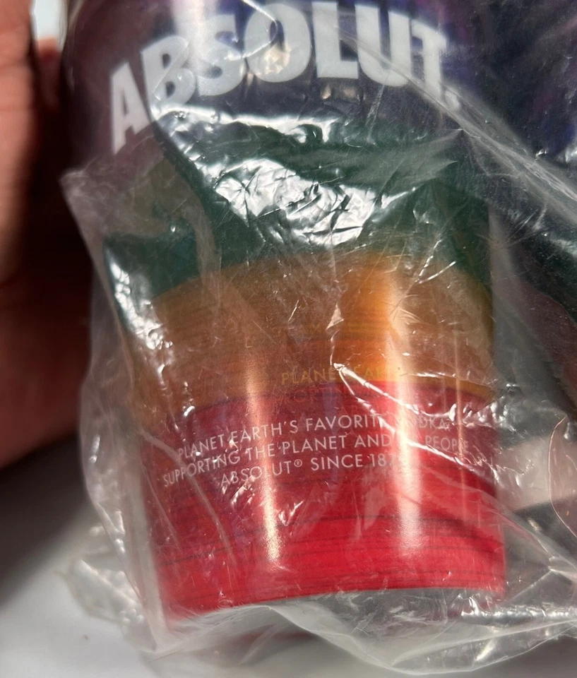 Absolut Vodka 12 0z stadium cups Pack Of 50 New Old Stock Sealed & reusable - Image 2 of 3