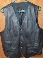 WILSONS THE LEATHER EXPERTS MEN'S SNAP BUTTONS LEATHER FRONT VEST SIZE L.