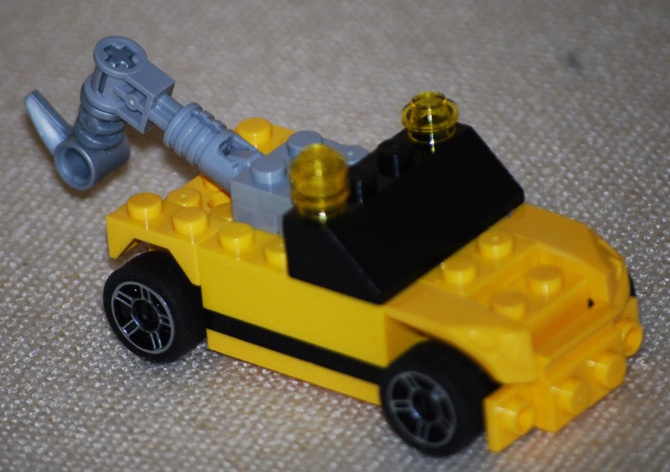 LEGO Racers 30034 Racing Tow Truck, Foto 2 von 3