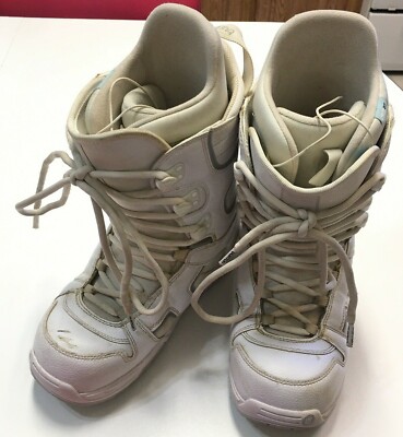 burton coco snowboard boots white - Women's 2011 From falling leaf to frontside air Women's Phase BOA Snowboard Boots