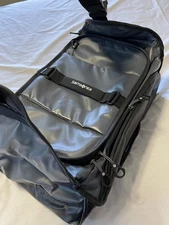 Samsonite Paradiver Waterproof Duffle Bag Travel Luggage Carry On 21” X 14” X 9”