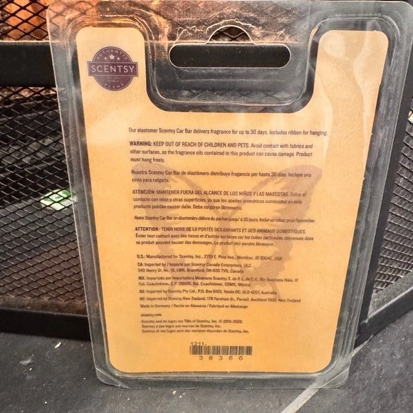 Scentsy Christmas Cottage Car Bar Air Freshener Red Ribbons For Hanging - Image 2 of 2