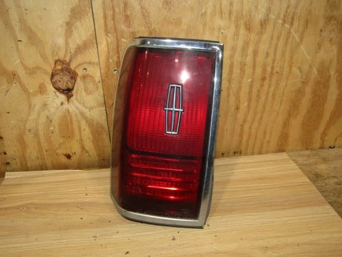 1990-1994 Lincoln Town Car OEM LH driver side taillight 90 91 92 93 94