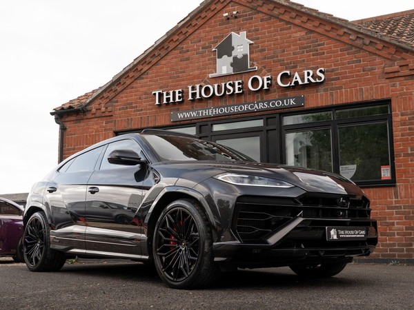 eBay - 2025 Lamborghini Urus 4.0 V8 BiT...