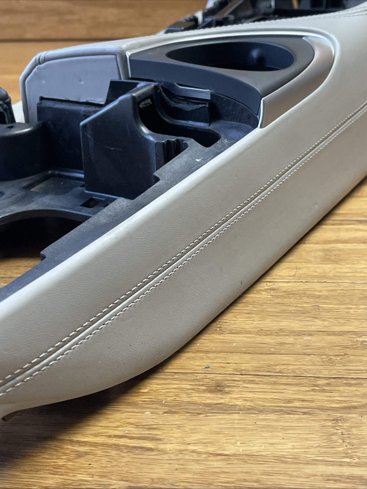 2014-2019 BMW i8 I12 Front Leather Center Console Base Grey OEM *NOTE*
