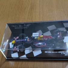 Minichamps Red Bull F1 Rb7 N 1 Sebastian Vettel Season 2011 World Champion 1:43 410110001