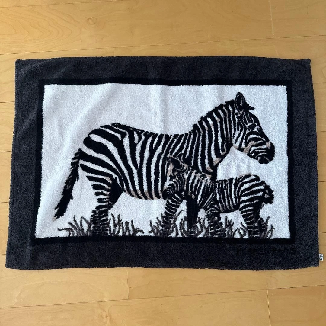 Hermès Baby 2000s NOS Dark Hazelnut Cotton Bath Towel