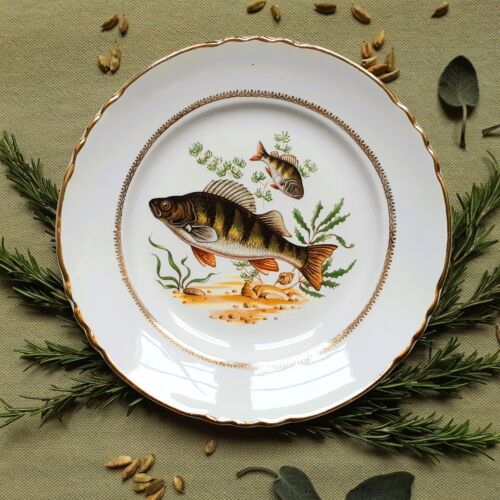 Six Vintage Fish Plates by Moulin des Loups. French Fish Dinnerware Set. - Picture 4 of 11