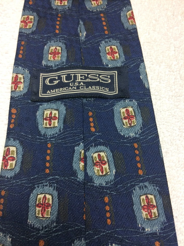 GUESS CORBATA HOMBRE AZUL CON ROJO NARANJA VERDE Y AZUL CLARO 4 X 58 Foto 4 de 4