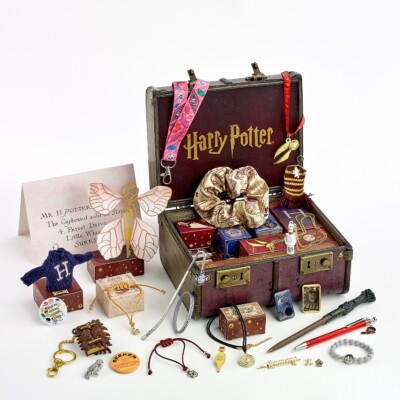 Harry Potter Koffer Box Adventskalender - 24 Schmuck & Accessoires Geschenke