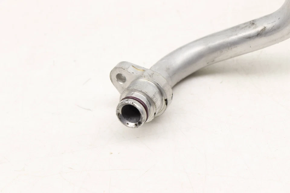 Mercedes-Benz C63 AMG 2008-2014 - manguera/línea/tubo de aire acondicionado 2048302615 Foto 2 de 4