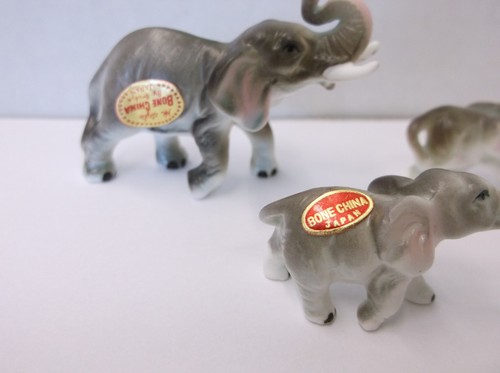 3 Vintage Miniature Bone China Elephant Family Figurines by Bridge ~ Japan - Picture 3 of 9