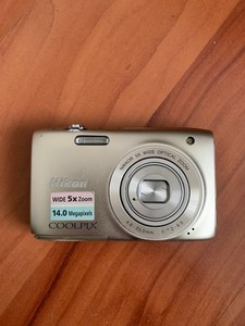 Nikon COOLPIX S3100 14,0 MP Kamera Silber DEFEKT, ERSATZTEILSPENDER, Bastler