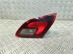 Heckleuchtengehause Rechts  Opel Astra J Berlina 5P (12.2009->) 1.6 Selective [