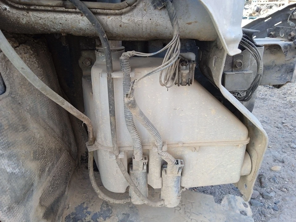 GE4T67481A DEPOSITO LIMPIA / GE6T67481A / 2300581 PARA MAZDA 626 V HATCHBACK GF - Imagen 2 de 4