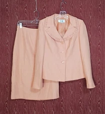 LE SUIT 2 Piece Peach Long Sleeve Collared Button Up Skirt Suit Women's Sz 6