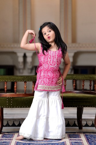 Indian Bollywood Sleeveless kurti kurta Sharara set for kids girls kids wear - Picture 12 of 21