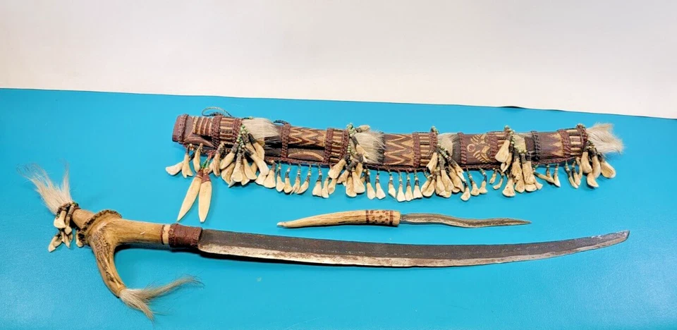 Cuchillo Espada Malasia Borneo Sarawak Dyak Mandau Estilo con Daga + Vaina Foto 2 de 4