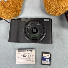 Fujifilm XF10 24.2MP Compact   Fujinon 18.5mm f/2.8, 4K Video - Complete set