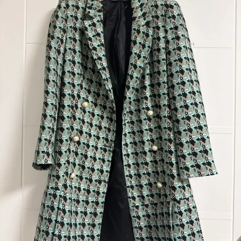 Zara Tweed Jacket, Unique Pattern, Suitable for C… - image 3