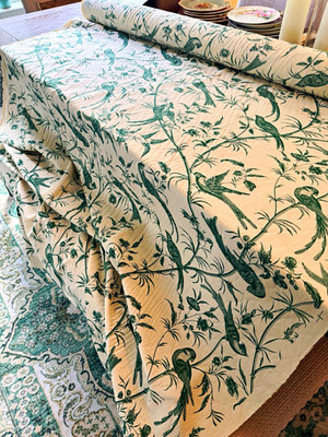 Vintage Brunschwig & Fils Bengali Bird Chinoiserie/Toile Fabric. 18.75 yds
