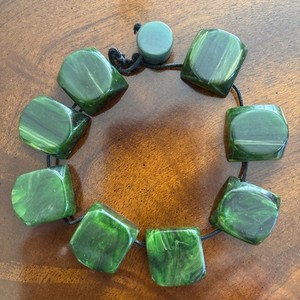BAKELITE BRACELET Spinach Green Yellow Marbled Expansion Chunky Pyramidal Shape