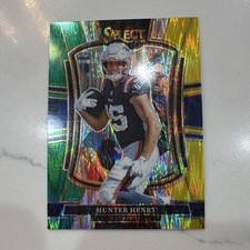 Panini 2025 Select Hunter Henry Prizm Premier Level #180 Patriots NFL Card