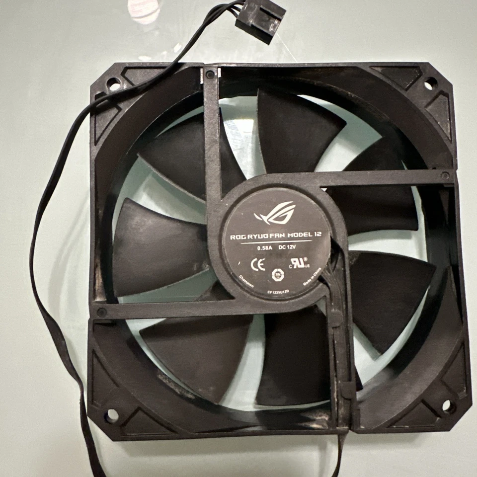 Asus Rog MF-12S ARGB Fans 120mm 0.35A DC12V - White No Connectors or Cables - Image 2 of 3
