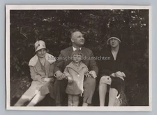 Mainz 1929 - Family with Child in the Gonsenheim Forest - Old Photo 1920s