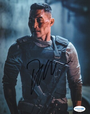 DANIEL DAE KIM SIGNED HELL BOY PHOTO (2) ALSO ACOA CERTIFIED