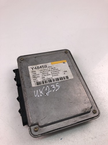 VW GOLF IV 1J1 Motorsteuergerät ECU 06A906018CL 1998 23354950