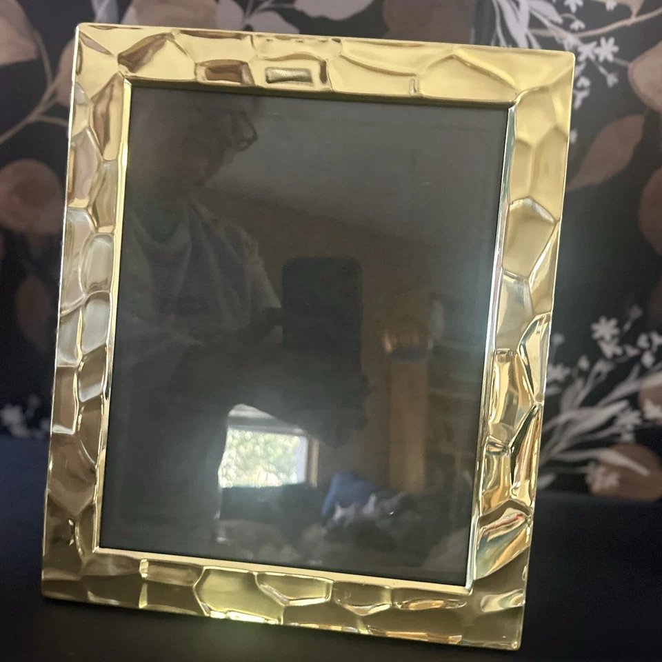 2 件装老式黄铜相框,8 英寸 x 10 英寸和 4 英寸 x 6 英寸 — 第 2/4 张图片