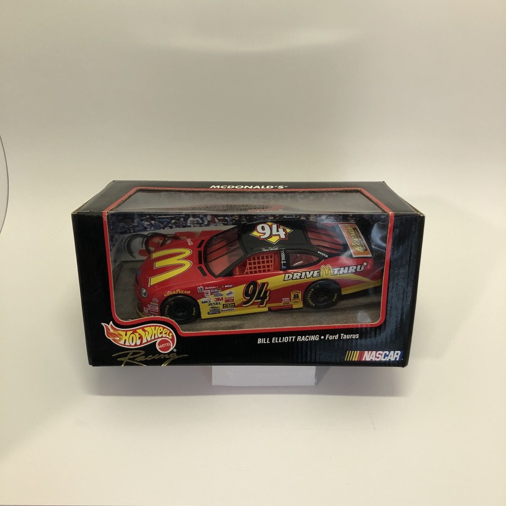 Hot Wheels Racing Bill Elliot #94 Diecast Model Car No.22678 McDonald’s 1:24