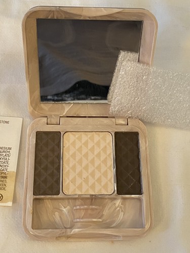 BEAUTICONTROL SENSUOUS SHADOWS Eye-shadow English Grey, Antique Lace, Cobblest - Picture 1 of 4