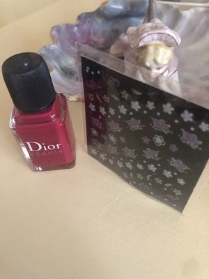 Dior Nagellack,Glitzer Tattoos.