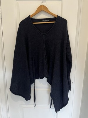 Made In Italy Moda Immagine Women s Navy Wool Blend Sweater. Size Medium