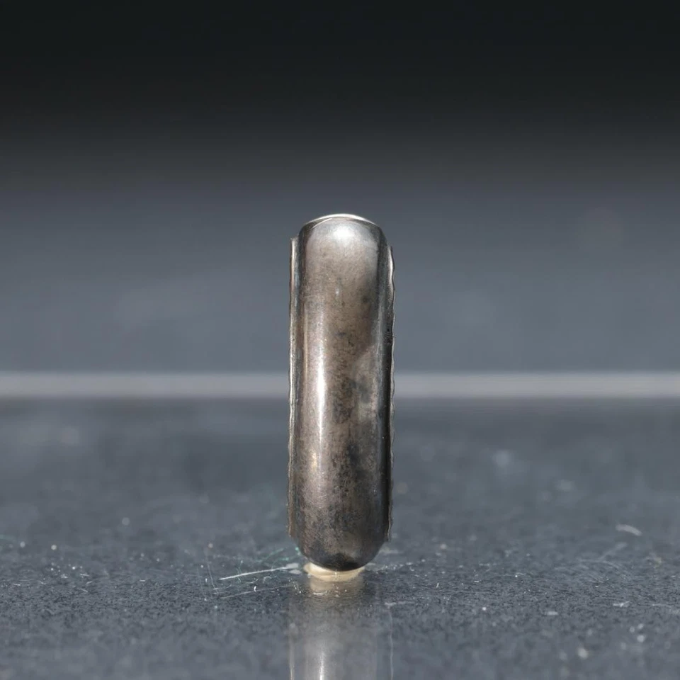 Antiguo Cuentas Ojime Ovaladas de Plata Japonesas Forma Koban Era Meiji Hecho a Mano Foto 3 de 4