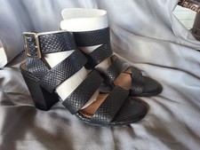 Vionic Chardonnay Block Heel Sandals Black Size 7